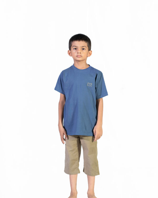 dark blue t shirt